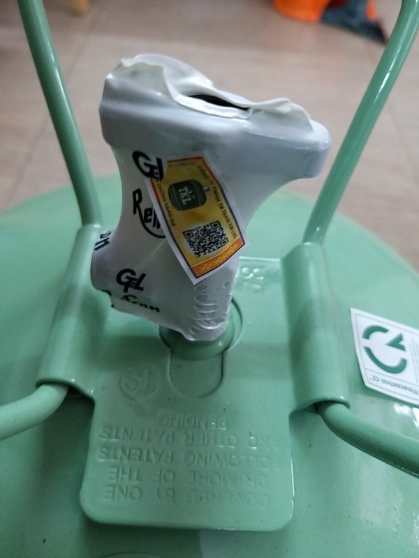 Gas-lanh-R22-An-do-RefronLoai-1-Binh-13-6kg-3